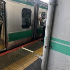 埼京線 赤羽駅で窓ガ…