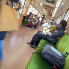 【動画】阪急電車にジ…