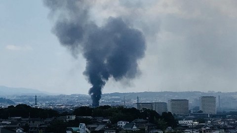 【火事】大阪府富田林市川向町付近で火災 黒煙がすごい : まとめダネ！