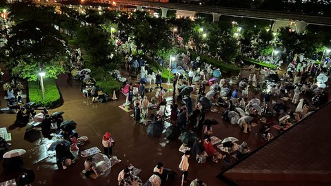 【現地の画像】東京ディズニーシーでリーナベルグッズ目当ての行列凄い「前日19日からガチ並んでる」「前の方はほぼ中国人」 : まとめダネ！