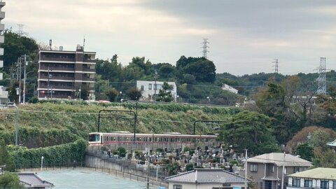 京王線 稲城駅で人身…