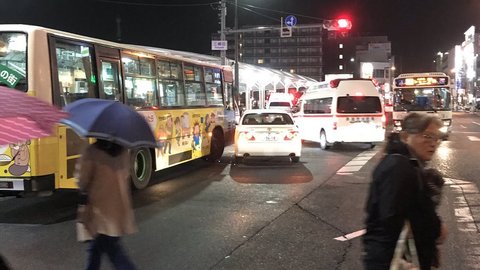 事故 奈良駅前で事故 駅前でバスにクラウン突っ込んでた 奈良市三条本町 渋滞 まとめダネ