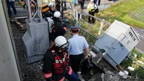 小田急脱線の事故原因…