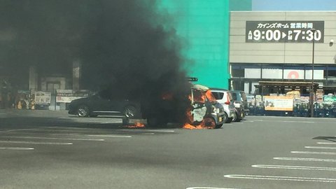 火事 千葉県富津市青木 カインズホーム駐車場で車が炎上 車両火災発生 まとめダネ