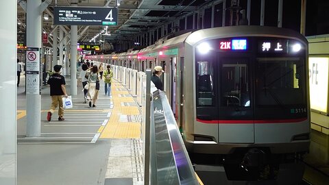 人身事故 新田駅で人身事故発生 東武スカイツリーライン 運転見合わせ 人が担架で運ばれていった 現地の画像や動画まとめ まとめダネ