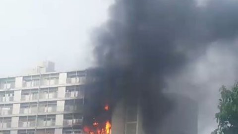 【火事】愛知県名古屋…