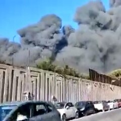 【火事】イタリア ロ…