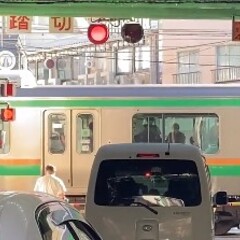 埼京線 線路内立ち入…