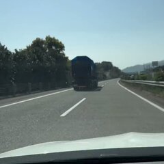 【動画】高速道路でア…