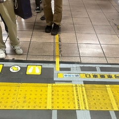 【中央線】神田駅で人…