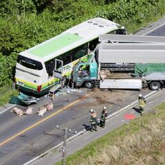 【高速バス事故5人死…