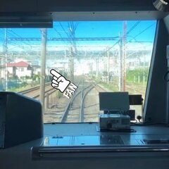 東海道線の電車と電柱…