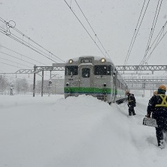 【大雪】岩見沢駅が雪…