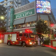 【火事】蕨駅前のパラ…