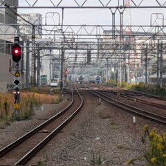 京浜東北線 線路内人…