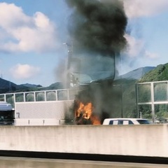 【火事】新東名 掛川…