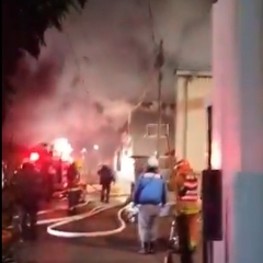 【火事】大阪府寝屋川…