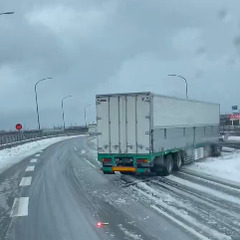 【事故】北陸自動車道…