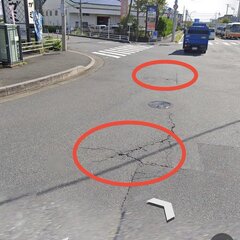 埼玉県八潮市の道路陥…