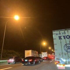 【事故】名神高速 草津JCT～瀬田東JCTで事故 渋滞「名神の4車線が1時間動かなかったのえぐいて」現地の画像・動画まとめ