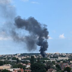 【火事】北海道小樽市塩谷2丁目付近で火災 黒煙上がる 現地の画像で被害状況まとめ
