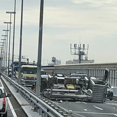 【事故】阪神高速 神…