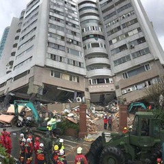 台湾の地震で日本の救…