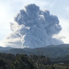 【噴火】新燃岳が噴火…