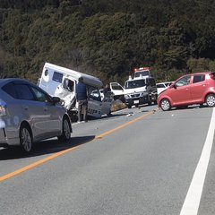 【事故】伊勢道路で事…