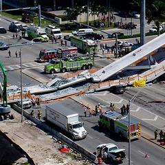 現地画像 フロリダ国際大学で歩道橋崩落 下の車8台が押しつぶされる 死亡者も まとめダネ
