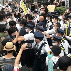 【デモ】渋谷警察署で…