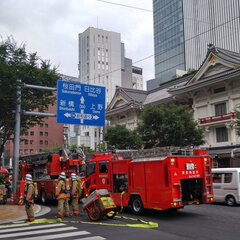 歌舞伎座付近に消防車…