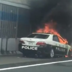 【車両火災】阪神高速…