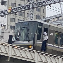 JR神戸線元町駅の人…