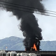 【車両火災】阪神高速…