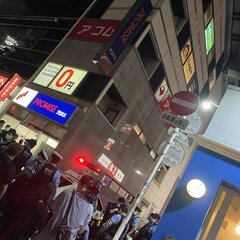 遅延 山手線 渋谷駅で盗撮していた男 警察から逃走中 高架下に飛び降り 各線で遅延 現地の画像まとめ まとめダネ