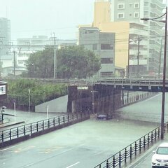 【大雨】阪急電車の高…
