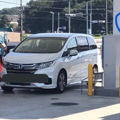 普通車に灯油を入れる…