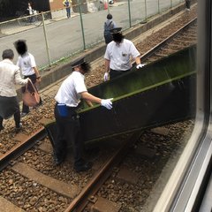 【地震】阪急電車、座…
